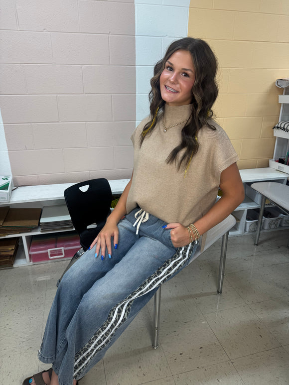 Taupe mock neck short sleeve sweater