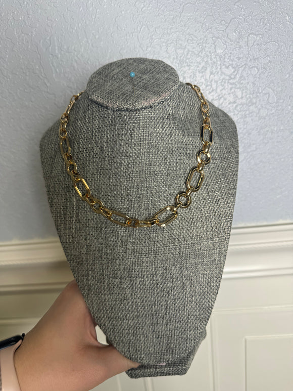 Chunky chain necklace
