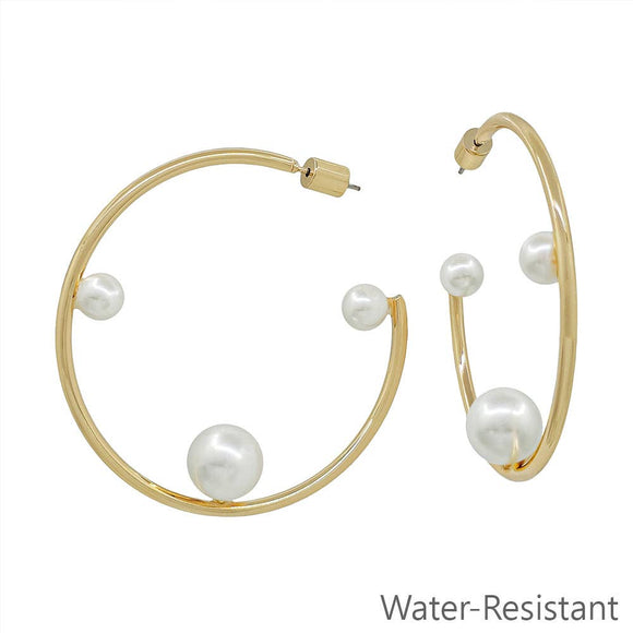 Gold Metal Hoop with 3 Pearls 2
