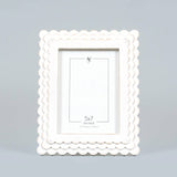 White Scalloped Picture Frame (5x7 picture)