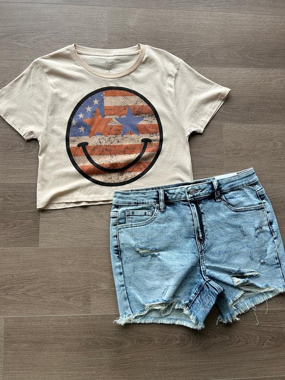 American smiley cropped tee