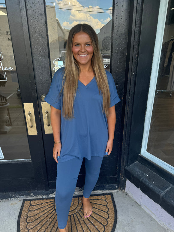 Dusty blue leggings & shirt set