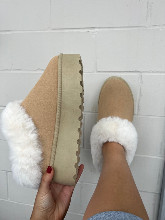 Fur platform suede slippers